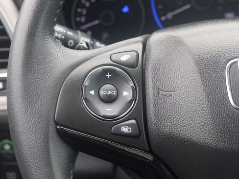 Used 2017 Honda HR-V EX-L image 8