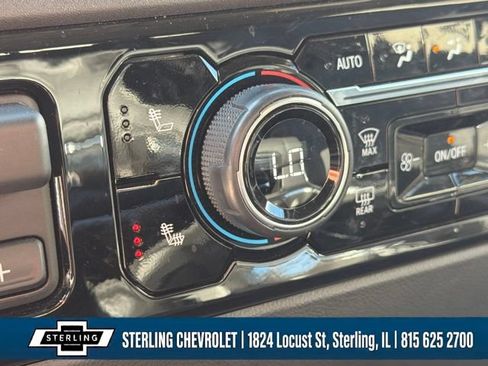Used 2022 Chevrolet Silverado 1500 LT Trail Boss w/ LT Trail Boss Premium Package AWD/4WD image 25
