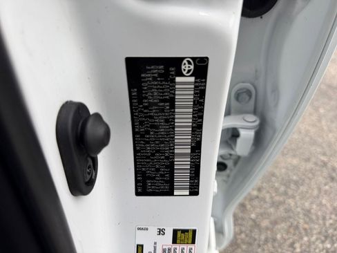 Certified 2024 Toyota Corolla LE FWD image 28
