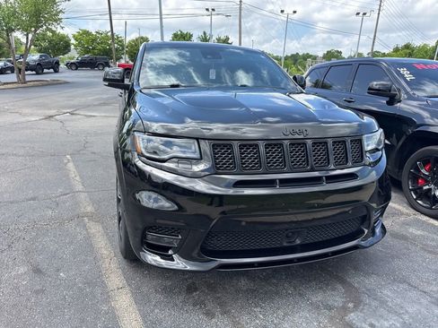 Used 2021 Jeep Grand Cherokee SRT w/ Trailer Tow Group IV AWD/4WD image 15