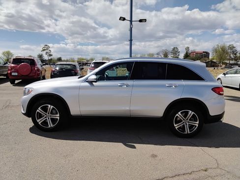 Used 2018 Mercedes-Benz GLC 300 4MATIC image 8