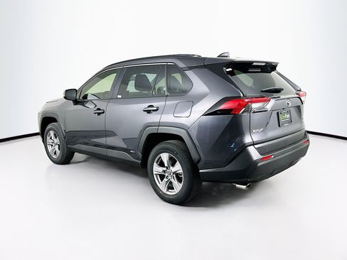 Used 2025 Toyota RAV4 XLE image 5