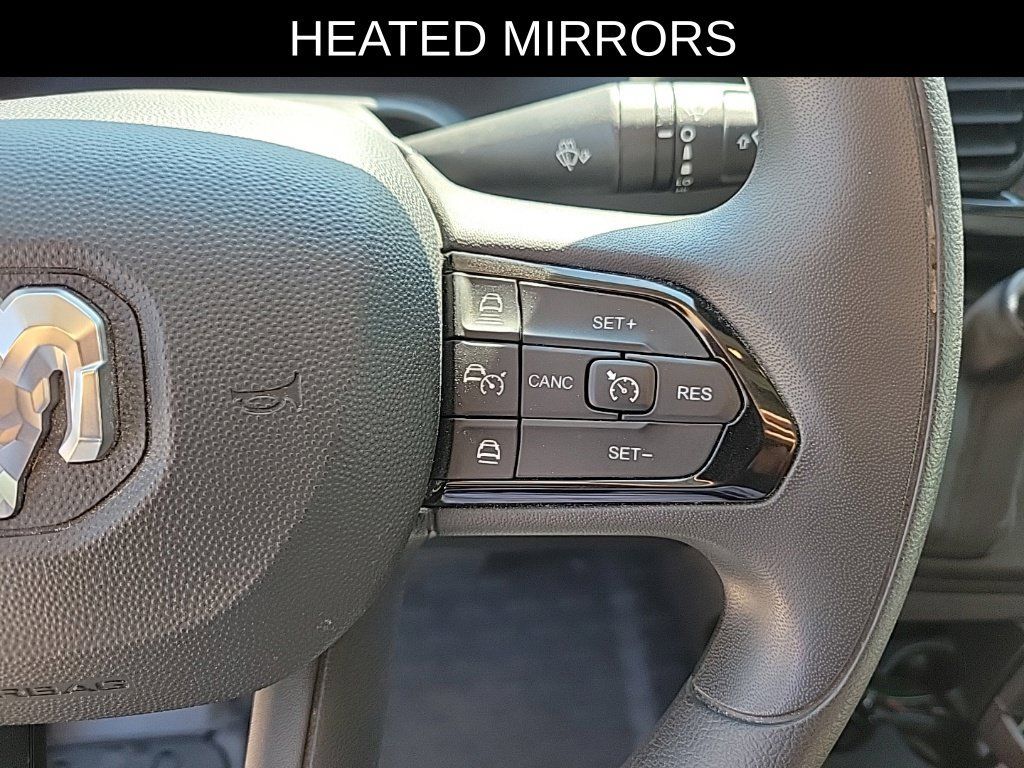 Used 2025 RAM ProMaster 2500 w/ Convenience Group FWD image 21