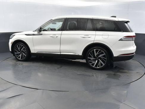 New 2026 Lincoln Aviator Reserve image 2