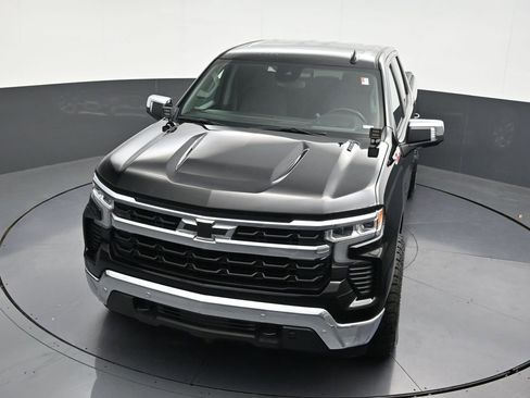 Used 2024 Chevrolet Silverado 1500 LT w/ Z71 Off-Road Package image 16