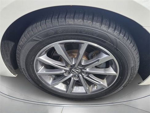 Used 2019 Acura TLX image 8
