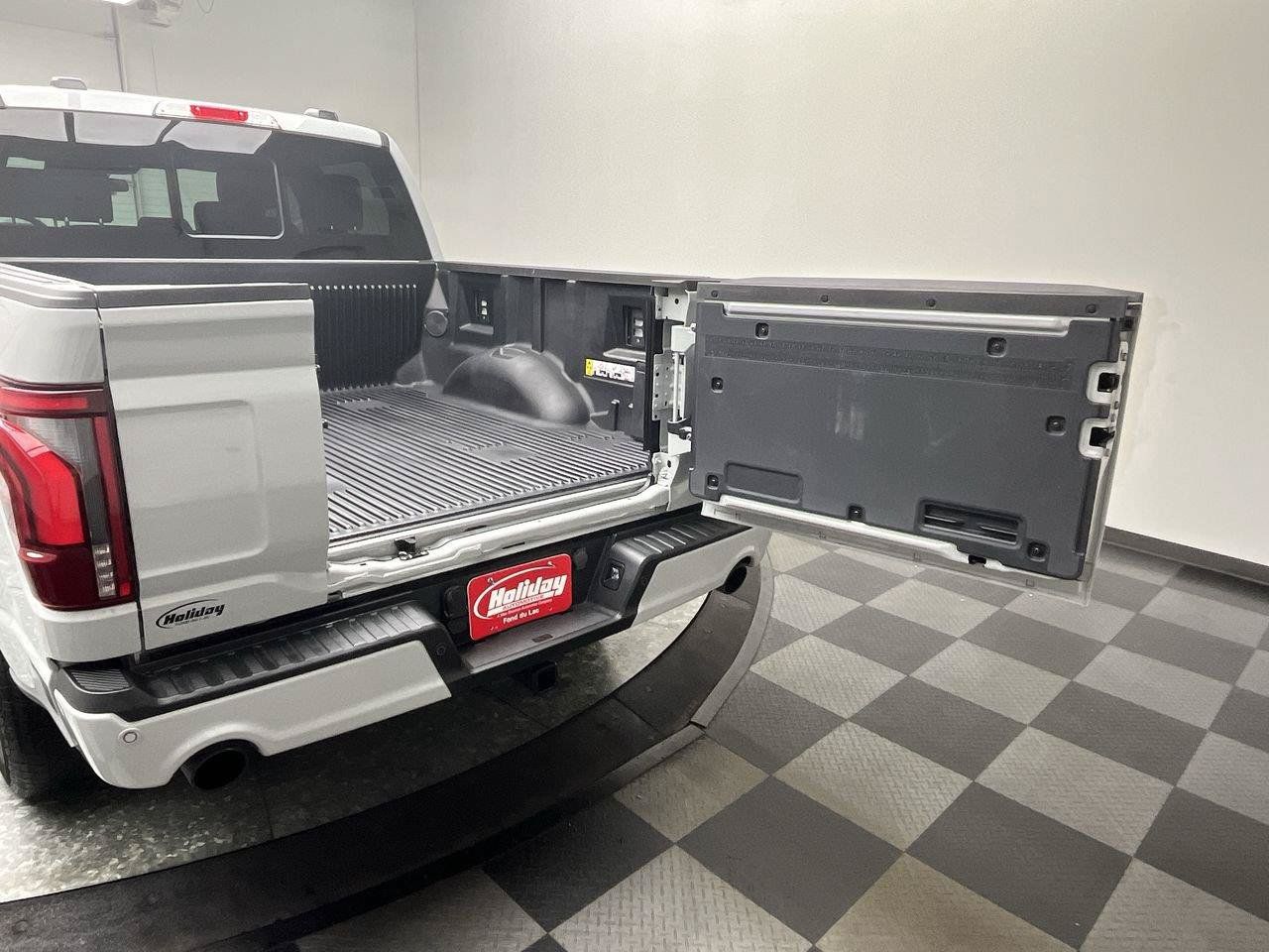 Used 2024 Ford F150 Lariat w/ Bed Utility Package AWD/4WD image 33