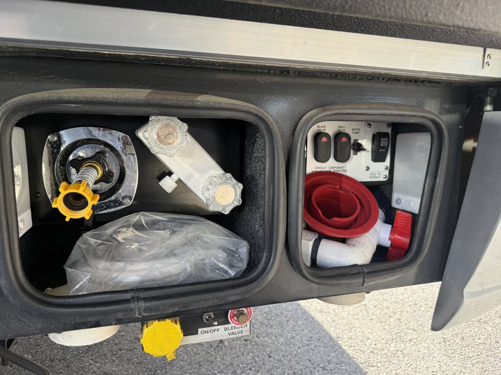 Used 2020 Mercedes-Benz Sprinter 3500 image 11