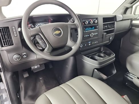 New 2025 Chevrolet Express 3500 w/ Driver Convenience Package image 20