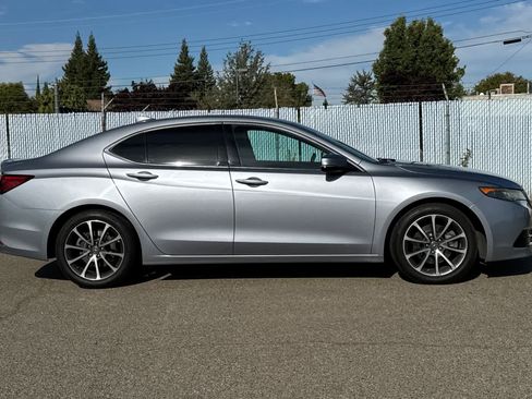 Used 2015 Acura TLX V6 w/ Technology Package FWD image 6