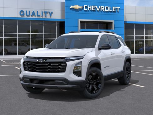 New 2027 Chevrolet Equinox LT w/ Convenience Package II FWD image 30