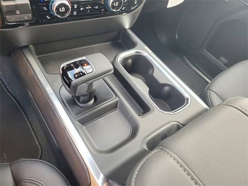 New 2026 GMC Sierra 1500 SLT w/ SLT Premium Package image 27