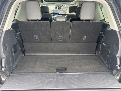 Used 2025 Ford Expedition Active image 32