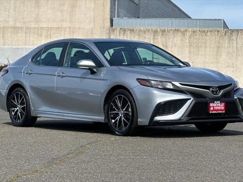 Certified 2024 Toyota Camry SE image 5