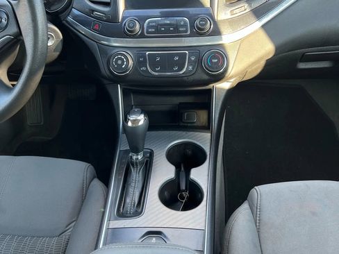 Used 2017 Chevrolet Impala LS FWD image 13
