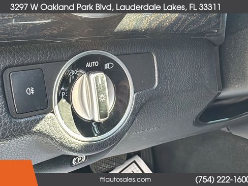 Used 2015 Mercedes-Benz GLK 250 GLK 250 BlueTEC 4MATIC Sport U image 50