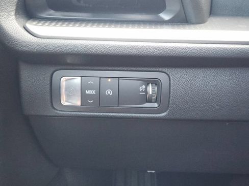 Used 2024 Chevrolet Traverse LT w/ Enhanced Driving Package FWD image 23