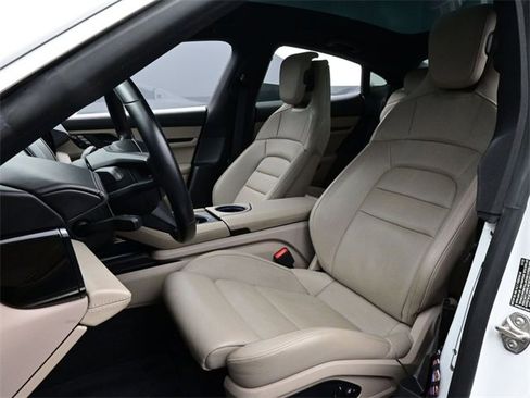Used 2020 Porsche Taycan 4S image 3