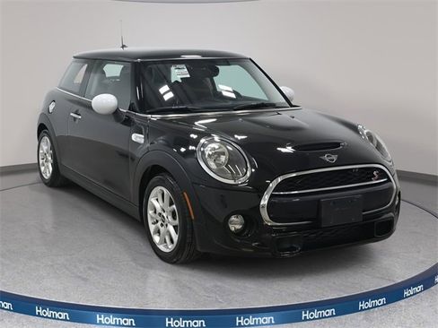 Used 2019 MINI Cooper S image 3