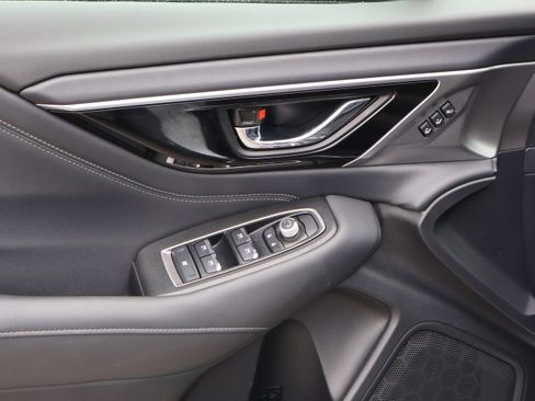 Used 2024 Subaru Outback Limited image 26