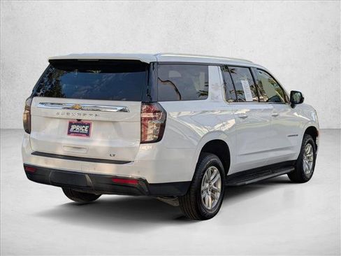 Used 2023 Chevrolet Suburban LT image 5