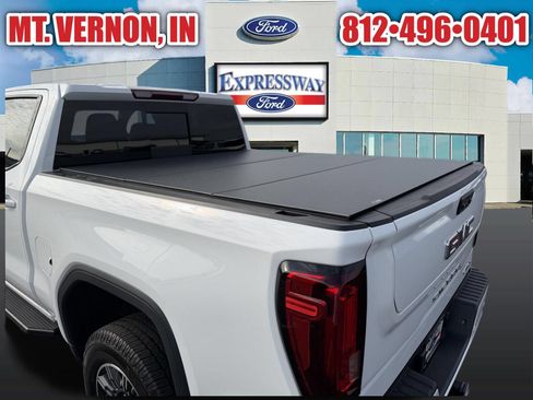 Used 2024 GMC Sierra 1500 AT4 w/ AT4 Preferred Package AWD/4WD image 11