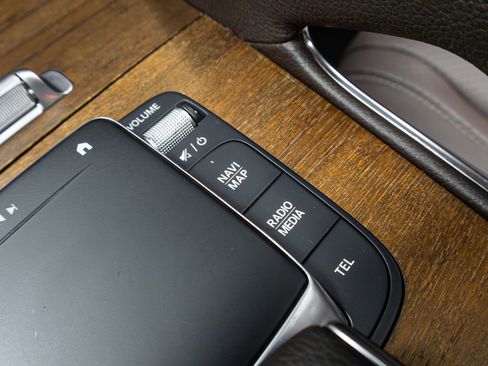 Used 2021 Mercedes-Benz GLE 350 4MATIC image 57