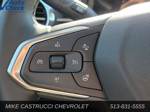 Used 2025 Chevrolet Trax ACTIV w/ Sunroof Package FWD image 16