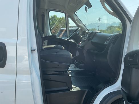 Used 2018 RAM ProMaster 1500 FWD image 12