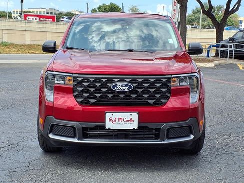 Used 2025 Ford Maverick XLT w/ Equipment Group 302A AWD/4WD image 2