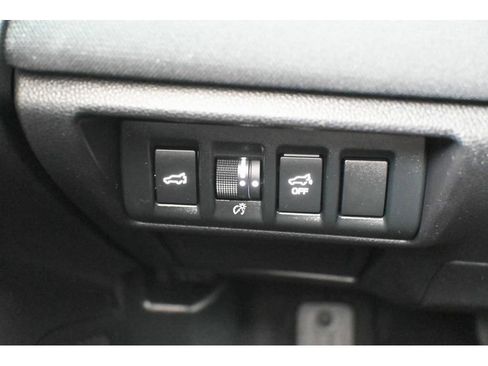 Used 2023 Subaru Outback Premium image 36