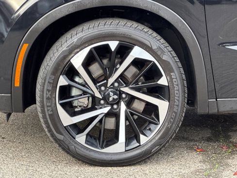 Used 2023 Mitsubishi Outlander SE image 12