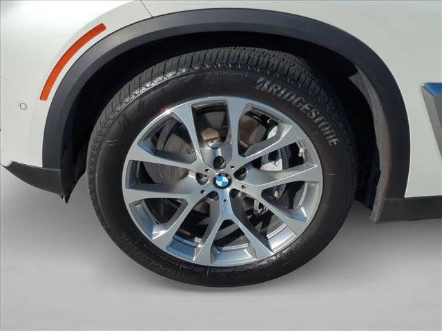 Used 2024 BMW X5 xDrive40i w/ Premium Package AWD/4WD image 26