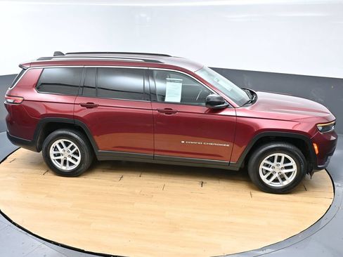 Used 2023 Jeep Grand Cherokee L Laredo AWD/4WD image 8