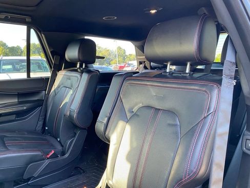 Used 2019 Ford Expedition Limited w/ Equipment Group 303A AWD/4WD image 14