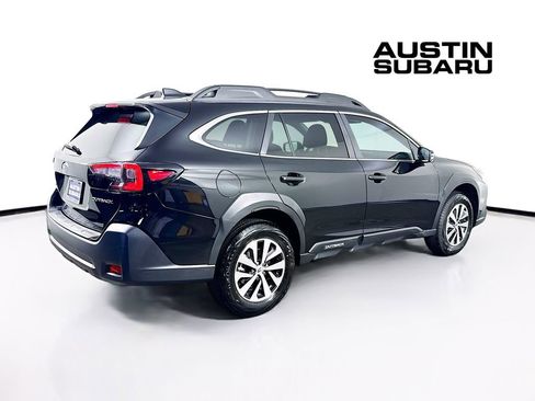 Used 2025 Subaru Outback Premium AWD/4WD image 7