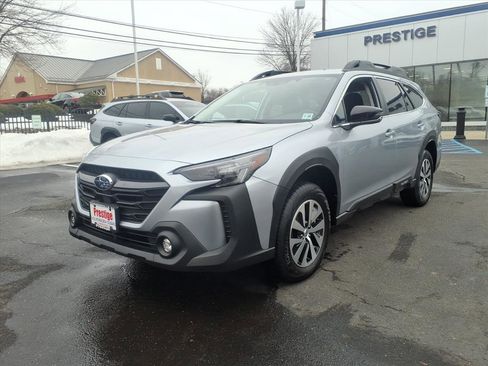 Certified 2024 Subaru Outback Premium image 7