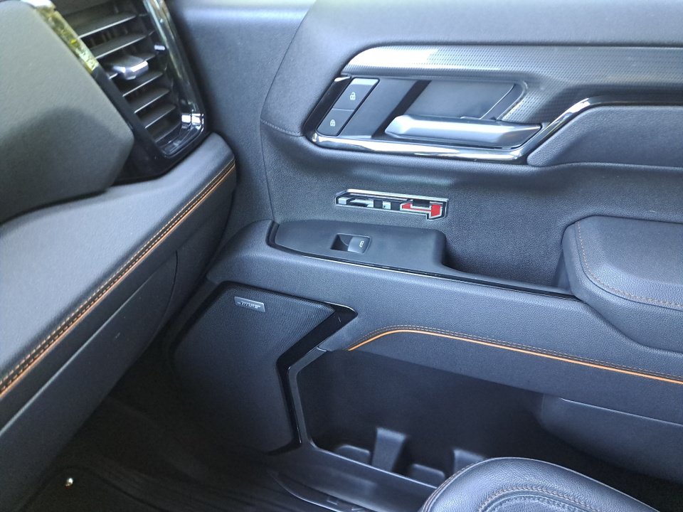 Used 2025 GMC Sierra 1500 AT4 w/ AT4 Premium Package AWD/4WD image 31