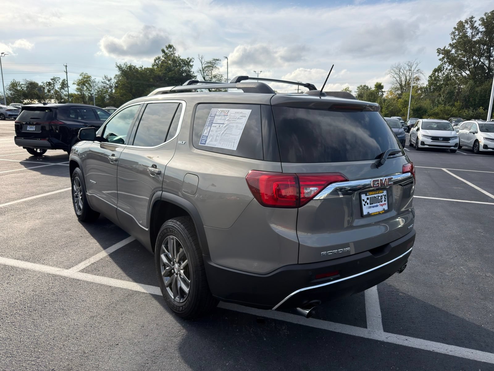 Used 2019 GMC Acadia SLT AWD/4WD image 4