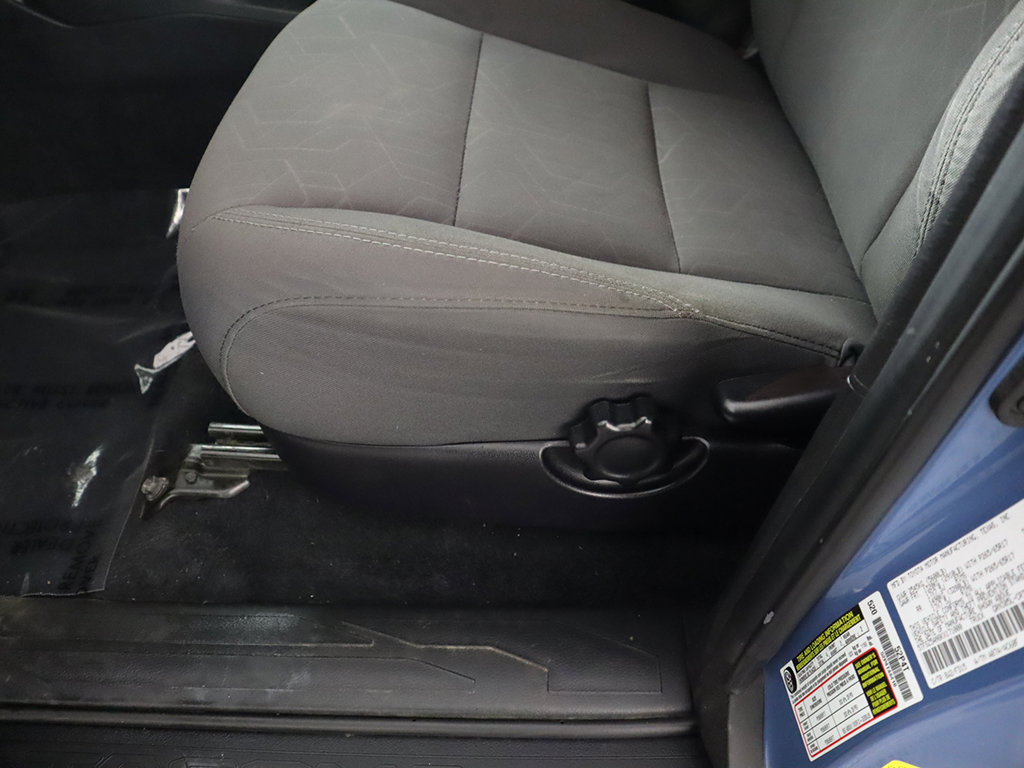 Used 2019 Toyota Tacoma TRD Sport AWD/4WD image 28