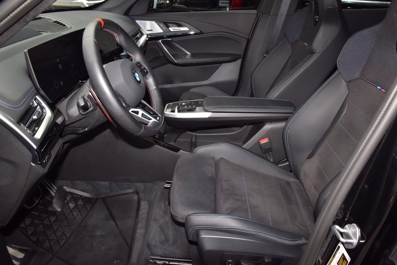 Used 2025 BMW X1 M35i w/ Premium Package AWD/4WD image 13
