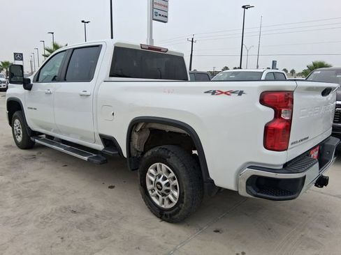 Used 2024 Chevrolet Silverado 2500 LT AWD/4WD image 5