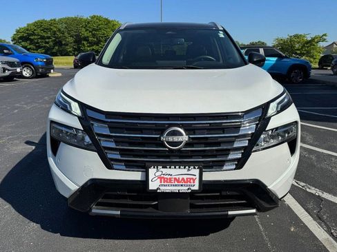 Used 2024 Nissan Rogue Platinum AWD/4WD image 9