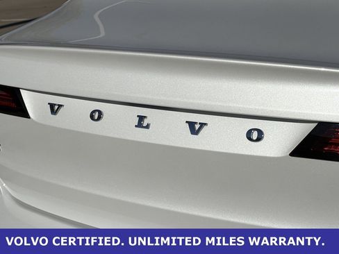 Certified 2022 Volvo S90 B6 Inscription w/ Advanced Package image 8