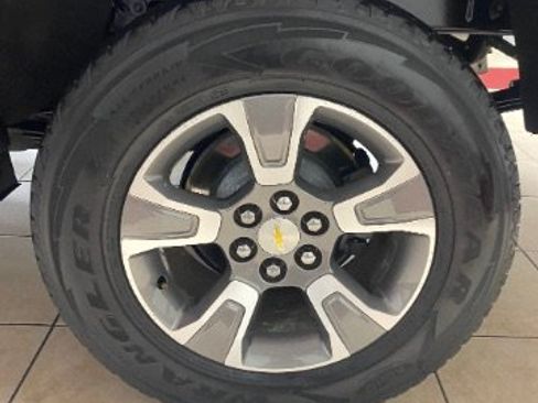 Used 2017 Chevrolet Colorado Z71 RWD image 27