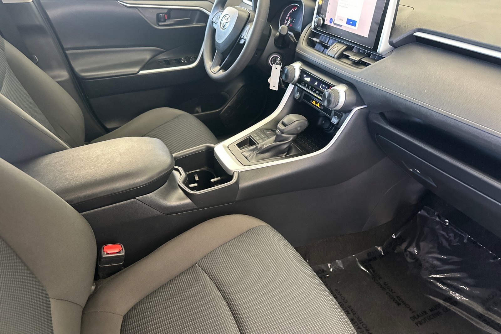 Certified 2025 Toyota RAV4 LE AWD/4WD image 15