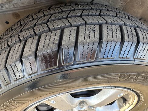 Used 2006 MAZDA Tribute s w/ Package 3 image 13