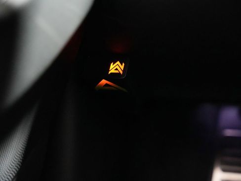 Used 2015 Audi R8 V10 w/ Full Leather Package image 23