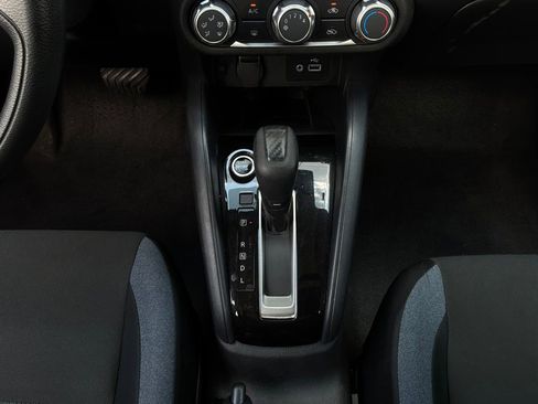 Used 2025 Nissan Versa SV FWD image 14
