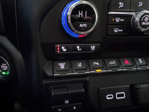 Certified 2022 GMC Sierra 3500 AT4 w/ AT4 Premium Plus Package image 24